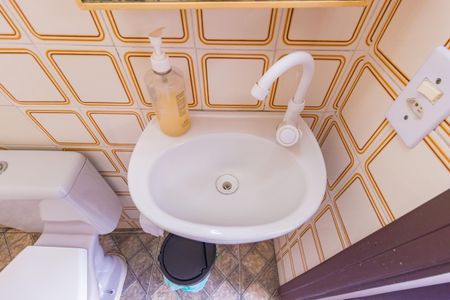 Casa à venda com 400m², 3 quartos e 2 vagas Casa à venda com 400m², 3 quartos e 2 vagasBanheiro - Quintal