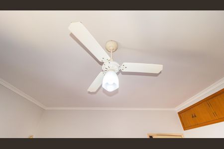 Casa à venda com 400m², 3 quartos e 2 vagas Casa à venda com 400m², 3 quartos e 2 vagasDetalhe - Quarto 2