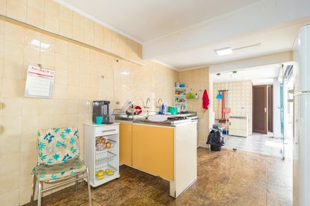 Casa à venda com 400m², 3 quartos e 2 vagas Casa à venda com 400m², 3 quartos e 2 vagasCozinha