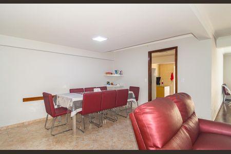 Casa à venda com 400m², 3 quartos e 2 vagas Casa à venda com 400m², 3 quartos e 2 vagasSala de Almoço