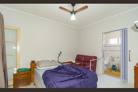 Casa à venda com 400m², 3 quartos e 2 vagas Casa à venda com 400m², 3 quartos e 2 vagasQuarto 3 - Suíte