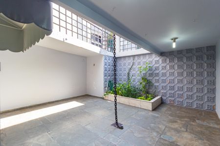 Casa à venda com 400m², 3 quartos e 2 vagas Casa à venda com 400m², 3 quartos e 2 vagasJardim de Inverno