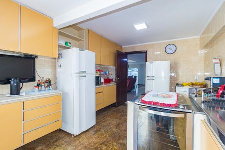 Casa à venda com 400m², 3 quartos e 2 vagas Casa à venda com 400m², 3 quartos e 2 vagasCozinha