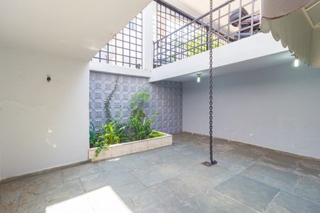 Casa à venda com 400m², 3 quartos e 2 vagas Casa à venda com 400m², 3 quartos e 2 vagasJardim de Inverno