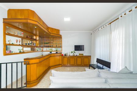 Casa à venda com 400m², 3 quartos e 2 vagas Casa à venda com 400m², 3 quartos e 2 vagasSala de Estar