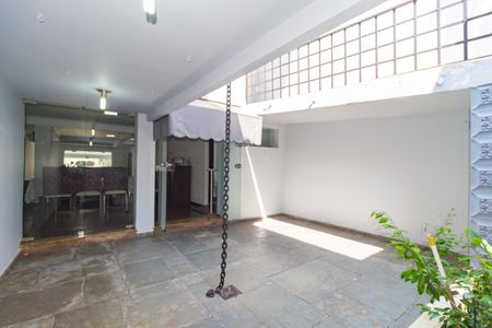 Casa à venda com 400m², 3 quartos e 2 vagas Casa à venda com 400m², 3 quartos e 2 vagasJardim de Inverno