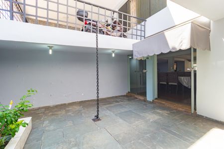 Casa à venda com 400m², 3 quartos e 2 vagas Casa à venda com 400m², 3 quartos e 2 vagasJardim de Inverno