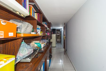 Casa à venda com 400m², 3 quartos e 2 vagas Casa à venda com 400m², 3 quartos e 2 vagasDespensa