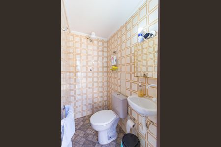 Casa à venda com 400m², 3 quartos e 2 vagas Casa à venda com 400m², 3 quartos e 2 vagasBanheiro - Quintal