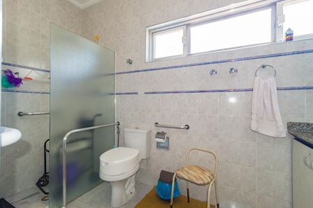 Casa à venda com 400m², 3 quartos e 2 vagas Casa à venda com 400m², 3 quartos e 2 vagasBanheiro - Suíte