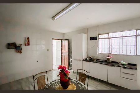 Casa para alugar com 100m², 2 quartos e 1 vaga Casa para alugar com 100m², 2 quartos e 1 vagaCozinha