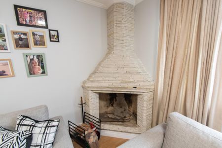 Sala de casa à venda com 4 quartos, 186m² em Cambuci, São Paulo