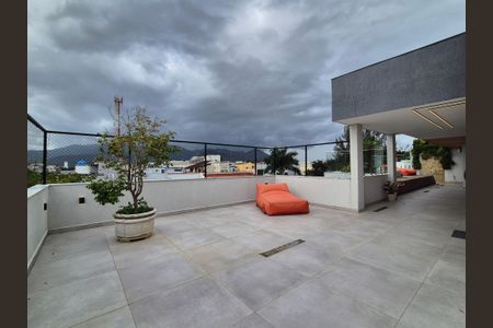 Apartamento à venda com 358m², 3 quartos e 4 vagas Apartamento à venda com 358m², 3 quartos e 4 vagasTerraço