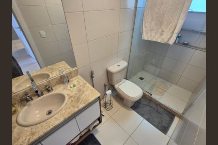 Apartamento à venda com 358m², 3 quartos e 4 vagas Apartamento à venda com 358m², 3 quartos e 4 vagasBanheiro suite 3
