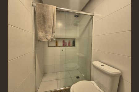 Apartamento à venda com 358m², 3 quartos e 4 vagas Apartamento à venda com 358m², 3 quartos e 4 vagasBanheiro suite 1