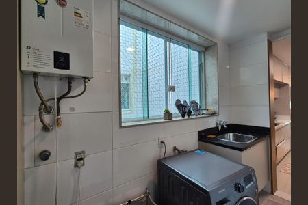 Apartamento à venda com 358m², 3 quartos e 4 vagas Apartamento à venda com 358m², 3 quartos e 4 vagasÁrea de Serviço