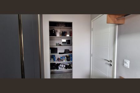 Apartamento à venda com 135m², 3 quartos e 3 vagas Apartamento à venda com 135m², 3 quartos e 3 vagasDespensa