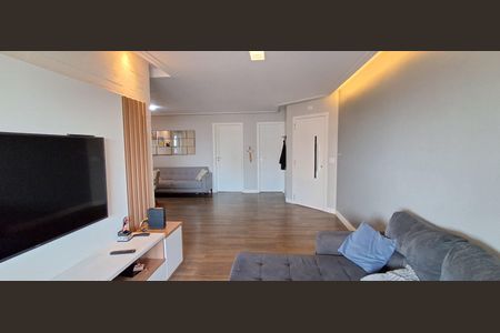 Apartamento à venda com 135m², 3 quartos e 3 vagas Apartamento à venda com 135m², 3 quartos e 3 vagasSala