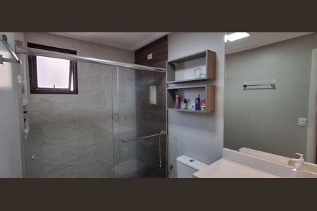 Apartamento à venda com 135m², 3 quartos e 3 vagas Apartamento à venda com 135m², 3 quartos e 3 vagasBanheiro Suíte 2