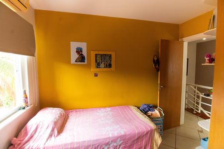 Casa de condomínio à venda com 420m², 3 quartos e 2 vagas Casa de condomínio à venda com 420m², 3 quartos e 2 vagasQuarto 1