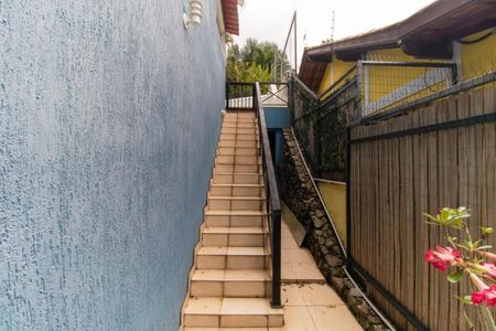 Casa de condomínio à venda com 420m², 3 quartos e 2 vagas Casa de condomínio à venda com 420m², 3 quartos e 2 vagasÁrea externa