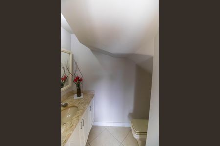 Casa de condomínio à venda com 420m², 3 quartos e 2 vagas Casa de condomínio à venda com 420m², 3 quartos e 2 vagasLavabo