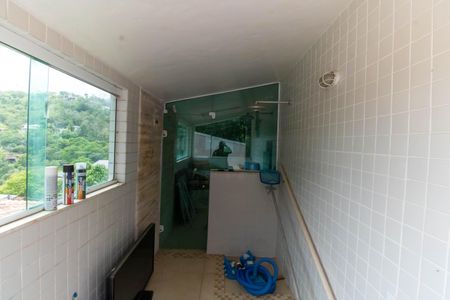Casa de condomínio à venda com 420m², 3 quartos e 2 vagas Casa de condomínio à venda com 420m², 3 quartos e 2 vagasSauna