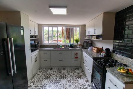 Casa de condomínio à venda com 420m², 3 quartos e 2 vagas Casa de condomínio à venda com 420m², 3 quartos e 2 vagasCozinha