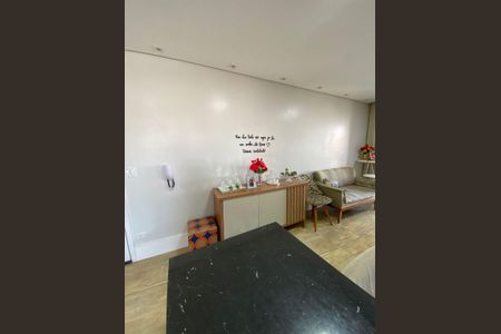 Sala de apartamento à venda com 3 quartos, 70m² em Santo Antônio, Osasco