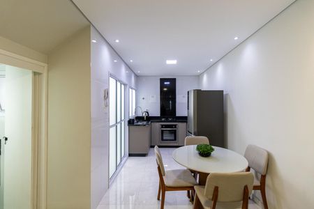 Casa de condomínio à venda com 52m², 2 quartos e 1 vaga Casa de condomínio à venda com 52m², 2 quartos e 1 vaga Sala e Cozinha