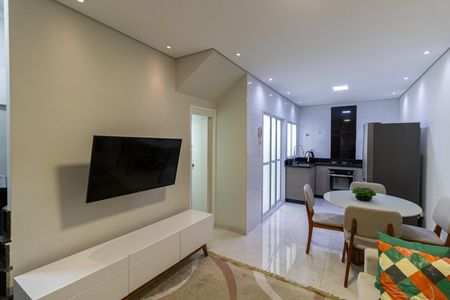 Casa de condomínio à venda com 52m², 2 quartos e 1 vaga Casa de condomínio à venda com 52m², 2 quartos e 1 vaga Sala e Cozinha