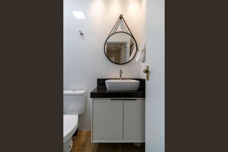 Casa de condomínio à venda com 52m², 2 quartos e 1 vaga Casa de condomínio à venda com 52m², 2 quartos e 1 vagaBanheiro Suíte 2