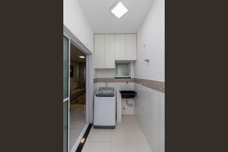 Casa de condomínio à venda com 52m², 2 quartos e 1 vaga Casa de condomínio à venda com 52m², 2 quartos e 1 vagaÁrea de Serviço