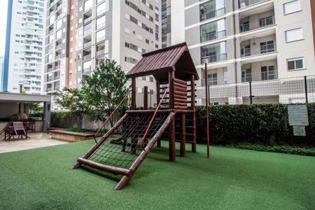 Apartamento à venda com 62m², 2 quartos e 1 vaga Apartamento à venda com 62m², 2 quartos e 1 vagaÁrea comum - Playground