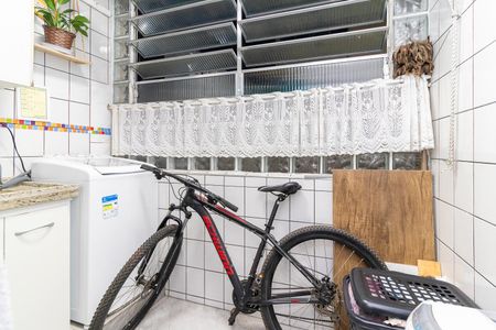 Apartamento à venda com 58m², 2 quartos e 1 vagaÁrea de Serviço