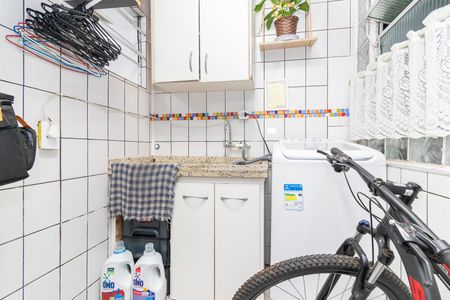 Apartamento à venda com 58m², 2 quartos e 1 vagaÁrea de Serviço