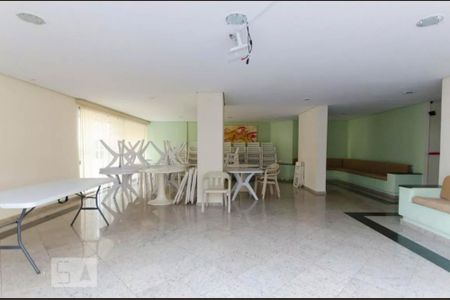 Apartamento à venda com 100m², 3 quartos e 2 vagas Apartamento à venda com 100m², 3 quartos e 2 vagasSalão de Festas