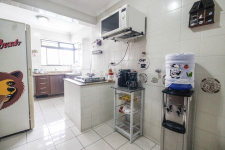 Apartamento à venda com 100m², 3 quartos e 2 vagas Apartamento à venda com 100m², 3 quartos e 2 vagasCozinha