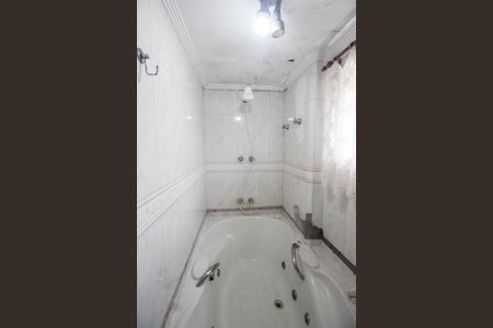 Apartamento à venda com 100m², 3 quartos e 2 vagas Apartamento à venda com 100m², 3 quartos e 2 vagasSuíte