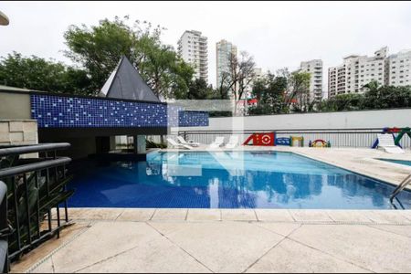 Apartamento à venda com 100m², 3 quartos e 2 vagas Apartamento à venda com 100m², 3 quartos e 2 vagasPiscina
