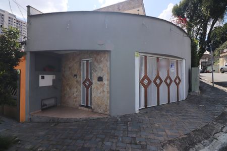 Casa à venda com 146m², 2 quartos e 2 vagasFachada