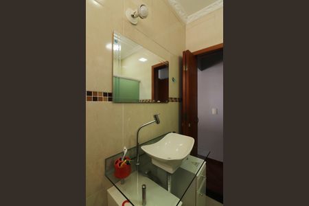 Casa à venda com 146m², 2 quartos e 2 vagasSuíte 1 Banheiro