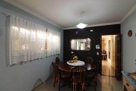 Casa à venda com 146m², 2 quartos e 2 vagasCopa e Cozinha