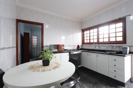 Casa à venda com 125m², 2 quartos e 2 vagasCozinha