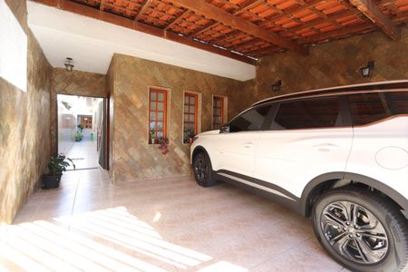 Casa à venda com 125m², 2 quartos e 2 vagasGaragem