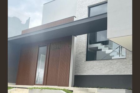Casa à venda com 284m², 3 quartos e 2 vagas