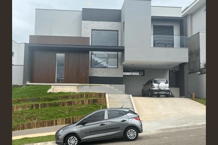 Casa à venda com 284m², 3 quartos e 2 vagas