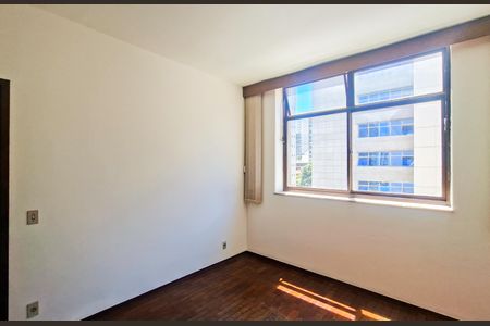 Apartamento à venda com 72m², 3 quartos e 1 vagaSala