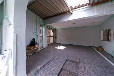 Casa à venda com 168m², 2 quartos e 3 vagas Casa à venda com 168m², 2 quartos e 3 vagasGaragem