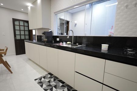 Casa à venda com 270m², 3 quartos e 4 vagasCozinha